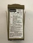 Honeywell Dialpak Controller AV711CB125 120V. Fixed Price $59.99.