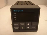 Honeywell UDC5300 Controller DC5300-200-0-3C-0-E000-0 ***xlnt***. Fixed Price $389.99.