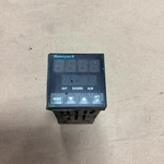 Honeywell UDC1000 Micro Pro Temp Controller DC100L. Fixed Price $249.99.