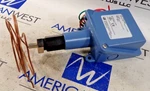 United Electric Controls Company F100-3BC Temperature Switch -125 To 500F. Fixed Price $74.00.