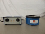 Electrothermal Way Control Unit And Heating Mantle (mn: MC240X1, UM0250BX1). Fixed Price $250.00.