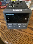 Honeywell DC300K-E-100-10-0A00-0 Temperature Control Module. Fixed Price $100.00.