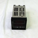 Watlow Temperature Controller 942A-3KD2-B000, For Parts/ Repair. Fixed Price $183.00.