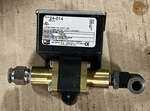 United Electric Controls 24-014 Differential Pressure Switch (#1672). Fixed Price $35.00.