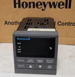 Honeywell UDC3000 Versa Pro Temperature Controller (untested). Fixed Price $200.00.