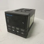 Honeywell UDC3000 Temperature Controller DC300E-E-000-20-0000-0 90-264VAC 18VA. Fixed Price $130.00.
