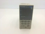 Keyence TF2-31 Temperature Controller Digital 100-240V. Fixed Price $90.96.
