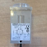 Omron E5C2-R20P-D-W Temperature Controller PT100 Sensor 100-240VAC Input Mpn. Fixed Price $73.50.