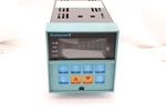 Honeywell DC3004-0-000-1-DIN-0111 UDC3000 Versa-pro Controller 1/4. Fixed Price $299.99.