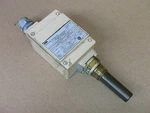 Barksdale Controls ML1H-H203-W Temperature Switch. Fixed Price $1799.99.