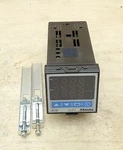 Shinko JCS-33A-S/M Digital Indicating Temperature Control 32 To 122 F New. Fixed Price $149.00.