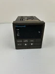 Honeywell DC330L-E0-000-10-0A0000-00-0 Temperature Controller UDC3300. Fixed Price $200.00.