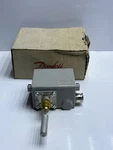 Danfoss Kps 79 Pressure Switch And Thermostat 060L3121 276. Fixed Price $370.50.