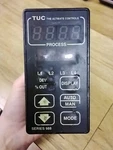 Watlow Tuc 988A-10BB-AAEH Temperature Control Series (damage). Fixed Price $50.00.