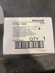 T775J1019 Honeywell Temp Controller. Fixed Price $100.00.