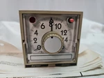 Barber Colman 121L-10029-031-1-00-0924-2016 Analog Tempature Controller. Fixed Price $200.00.