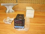 Barber Colman MAM1-00300-000-3-00 *new* Temperature Controller. Fixed Price $199.75.