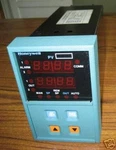 Honeywell DC5014-A2-1A10-30-00-312 Digital Controller Monitor DC5014-A21A10. Fixed Price $214.00.