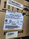 Honeywell UDC2500 DC2500-E0-0L00-200-10000-00-0 Controller. Fixed Price $999.99.