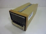 Barber Colman Temperature Controller 585A-00016-000-0-00 Used #46672. Fixed Price $145.00.