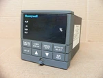 Honeywell DC330B-KE-000-10-000000-00-0 Temperature / Process Control Universal. Fixed Price $499.99.