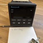 Honeywell UDC2000 Mini Pro DC200C-0-00A-100000-0 Digital Controller Module Unit. Fixed Price $400.00.