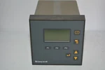Honeywell 9782S-0M-R0-E0000-BD Specific Ion Analyzer Controller Module 120V #1. Fixed Price $150.00.