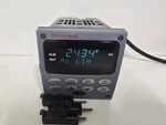 Good Used! Honeywell UDC2500 Controller DC2500-E0-0L0R-200-10000-E0-0. Fixed Price $999.95.