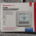 Honeywell Home T6 Programmable Thermostat Digital Display TH6210U2001. Fixed Price $55.00.