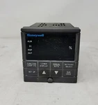 Honeywell UDC3300 DC330B-C0-203-11-000000-00-0 Temperature Controller See Notes. Fixed Price $76.80.