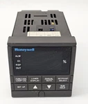 Honeywell UDC3300 Temperature Controller DC330L-E0-000-10-000000-00-0. Fixed Price $185.00.