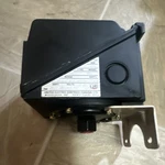 United Electric Controls 403 Pressure Controller Adjustable Range Bolt-on Black. Fixed Price $45.48.