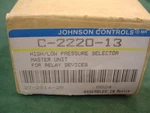 Johnson Controls C-2220-13 High Low Pressure Selector Master Unit 27-2816-25. Fixed Price $23.00.