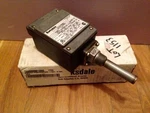 New Barksdale ML1H-B453S Single Set Point Temperature Switch 300-450F. Fixed Price $195.00.