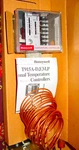 Honeywell Original T915D 1091 20' 15-90F Proportional Temperature Controller Nos. Fixed Price $59.99.