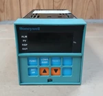 Honeywell DC3006-0-000-2-00-0111 Universal Digital Limit Controller 120V-AC 10VA. Fixed Price $39.99.
