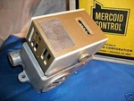 Dwyer Mercoid 860EH-36-62 Explosion Proof Line Voltage Thermostat 860EH3662. Fixed Price $448.00.