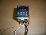 Fuji PXZ-4-RAY1-4V. Temperature Controller 100 240 Vac.used.. Fixed Price $99.00.