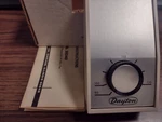Dayton 2E340 Line-voltage Thermostat New Old Stock. Fixed Price $29.99.