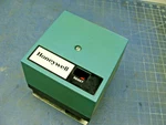 Honeywell R7795A1001 Gas/oil Flame Safeguard Burner Control 120VAC. Fixed Price $859.95.