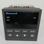 Honeywell DC200T-0-00A-101000-0 Mini-pro Digital Temperature Controller Module. Fixed Price $249.00.